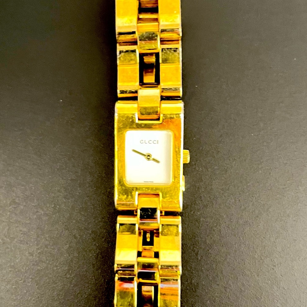 Authentic Vintage Gucci Watch Gold